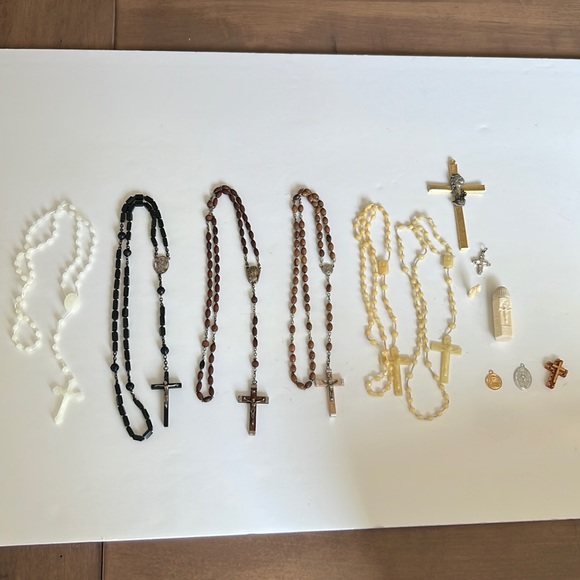 Rosaries Necklaces Religious Cross Medals Catholic Mary God Benediction - Picture 3 of 17